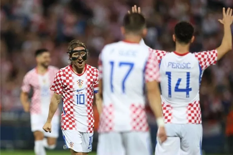 Luka Modric tỏa sáng trong vai thủ lĩnh