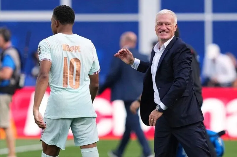 HLV Deschamps phát biểu đáng chú ý trước giờ bán kết