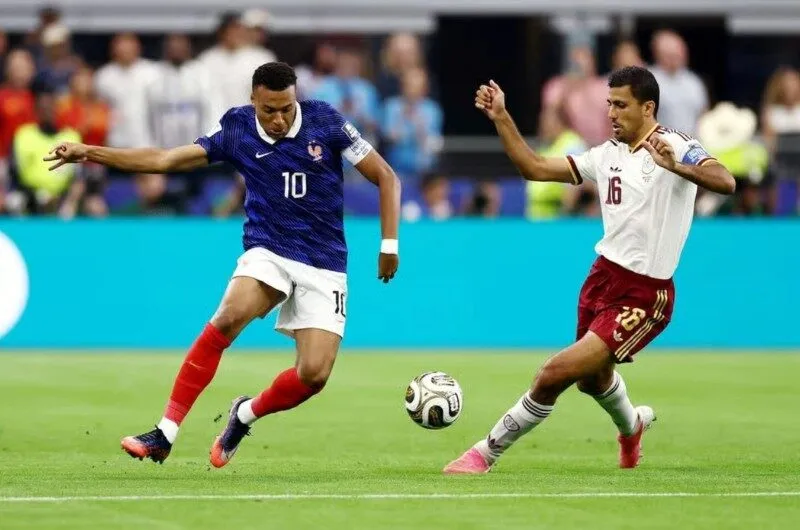 Bản lĩnh của La Roja được thể hiện suốt 90 phút
